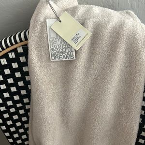 barefoot dreams cropped pants